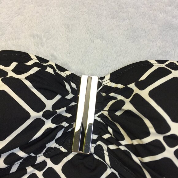 La Blanca Tankini Swimsuit Top Size 6 Womans Black White Geometric Halter Padded - Picture 6 of 9